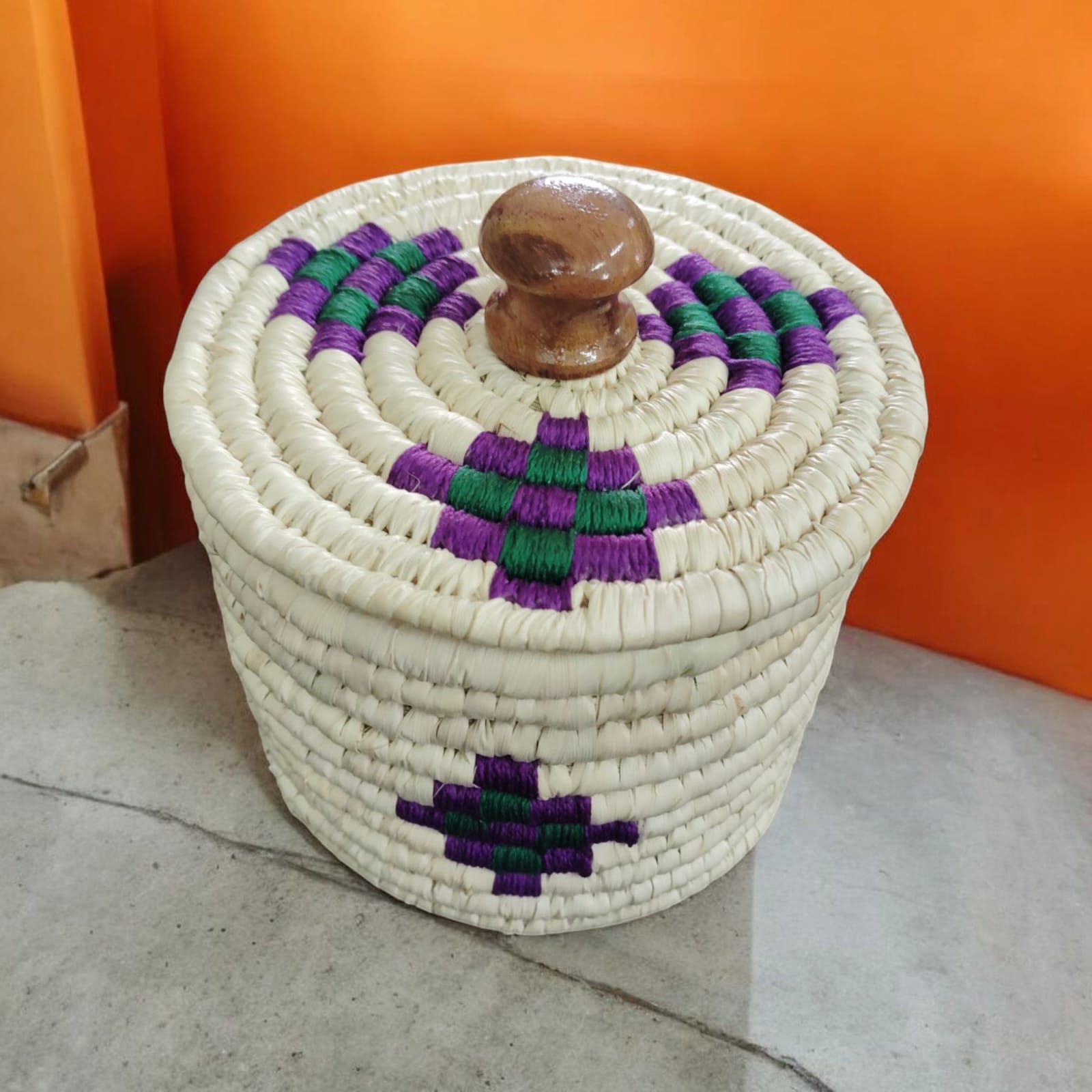 Handwoven Round Storage Basket with Lid - Medium